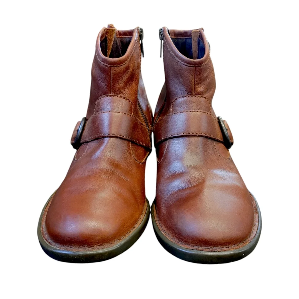 Born Brown Leather Buckle Slouchy Zip Up Ankle Boots Women's Size 8